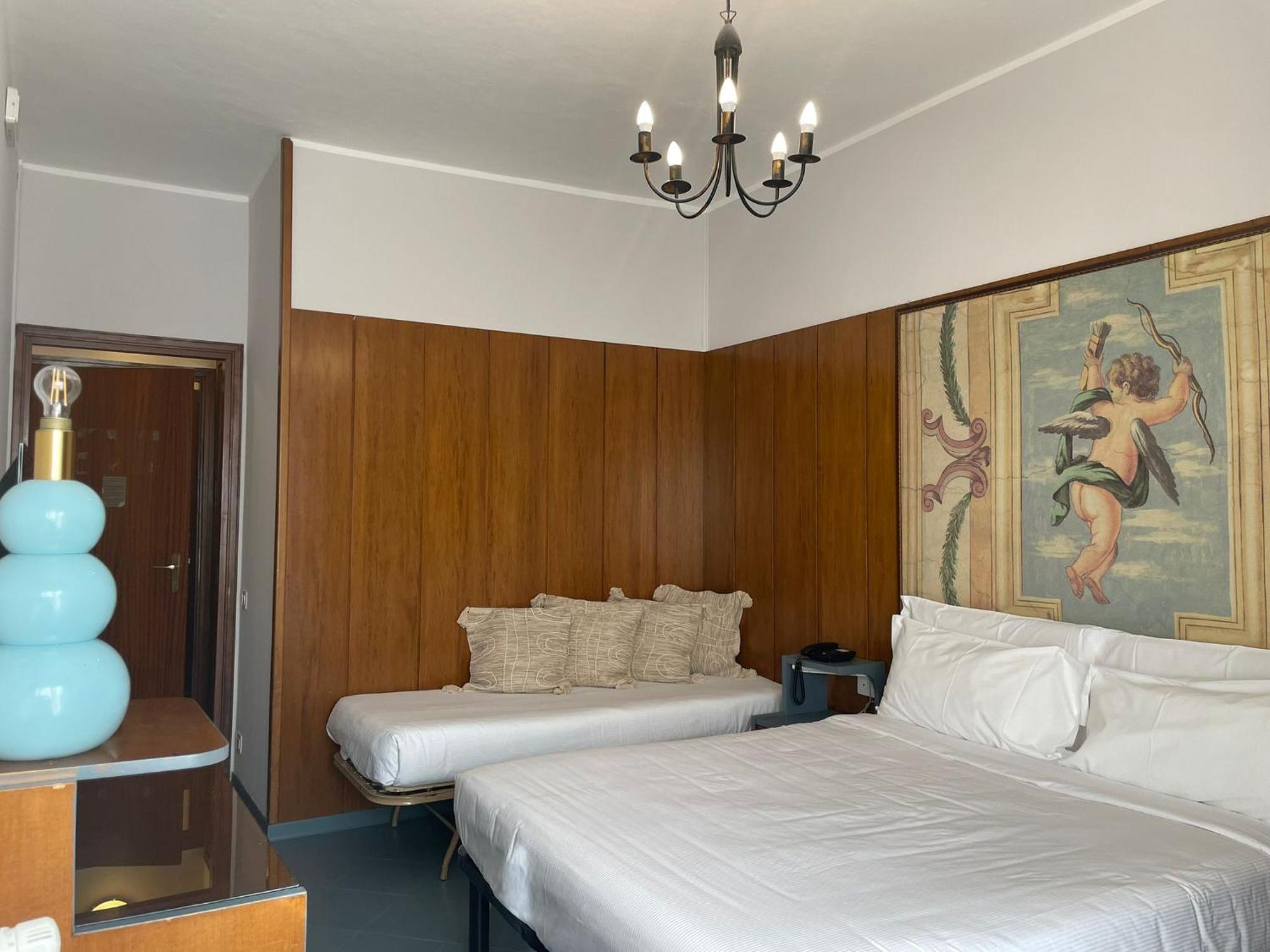 Hotel La Bussola Cittiglio Exterior photo